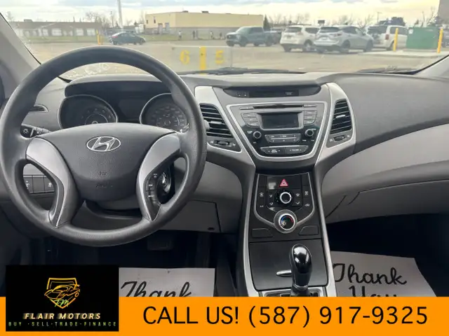 2016 Hyundai Elantra - Photo 7