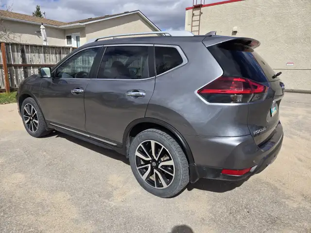 2020 Nissan Rogue SL Platinum AWD - Photo 3