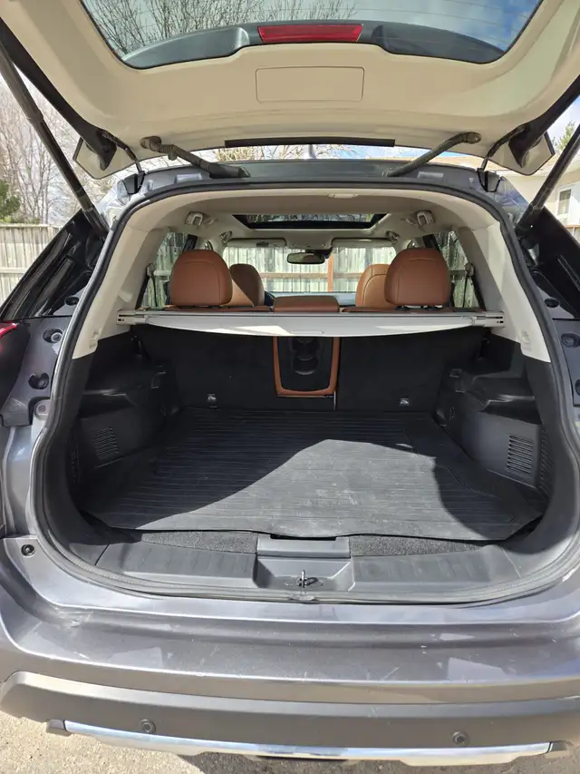 2020 Nissan Rogue SL Platinum AWD - Photo 5