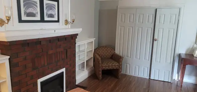 All-Female Students  House – 2 Mins to MacMaster! ($850  All-In) - Photo 2