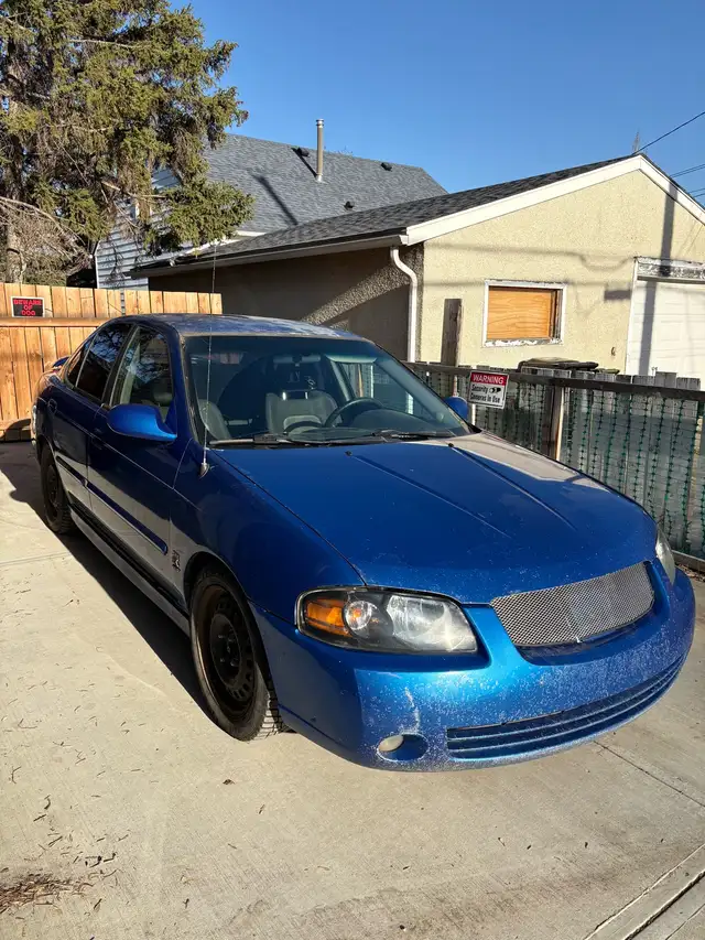 2004 Nissan Sentra SE-R Spec-V - Photo 2