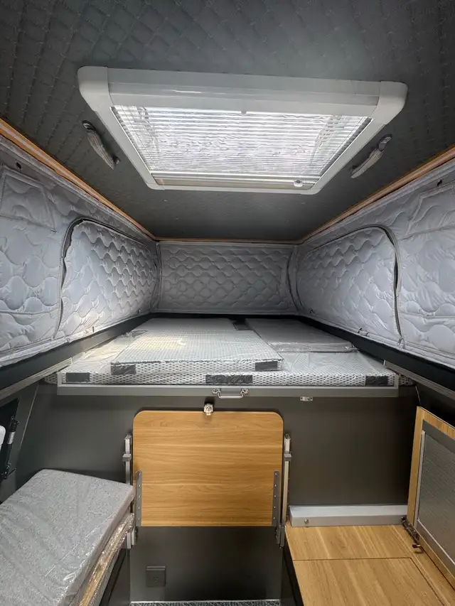 Pop Up Truck Camper 5.5’ Brand New - Photo 5