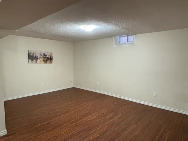 2 BEDROOM BASEMENT CHURCHILL MEADOWS - Photo 2