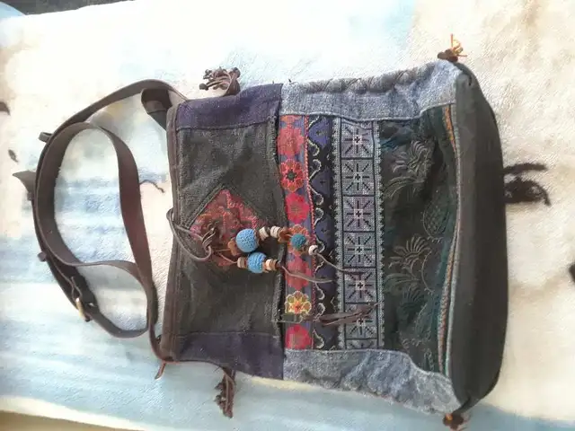 Women's hand bag buy for $35.00 - Photo 2