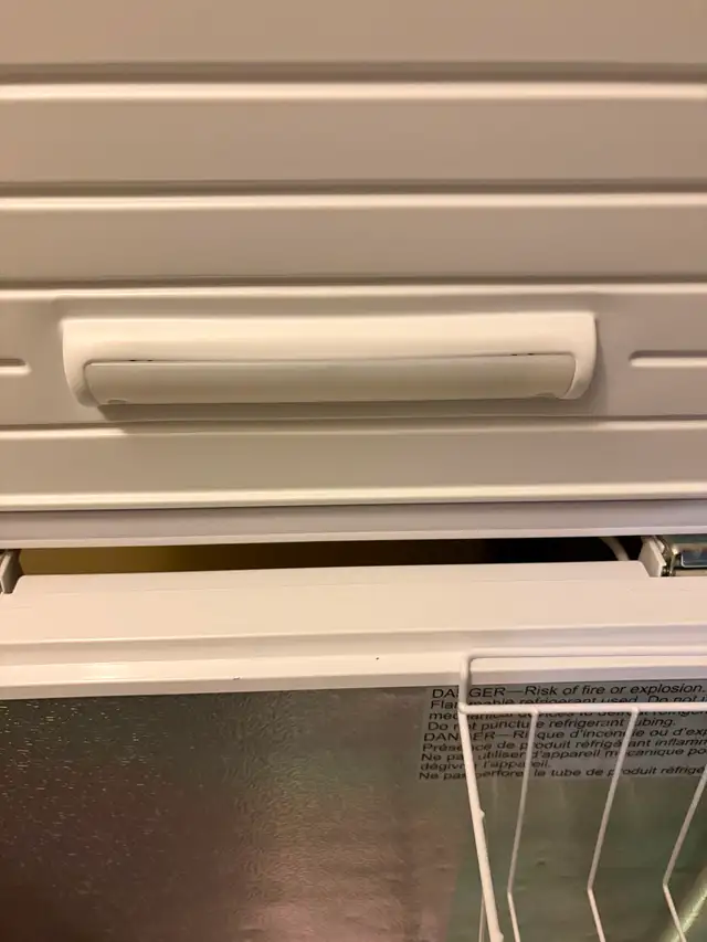 Deep Freezer 5cu ft - Photo 4