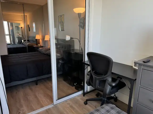 Private Bedroom at the Harbourfront - Photo 2