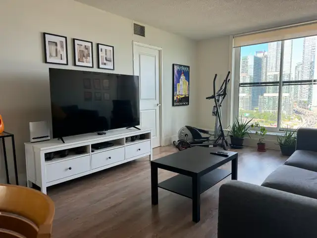 Private Bedroom at the Harbourfront - Photo 6