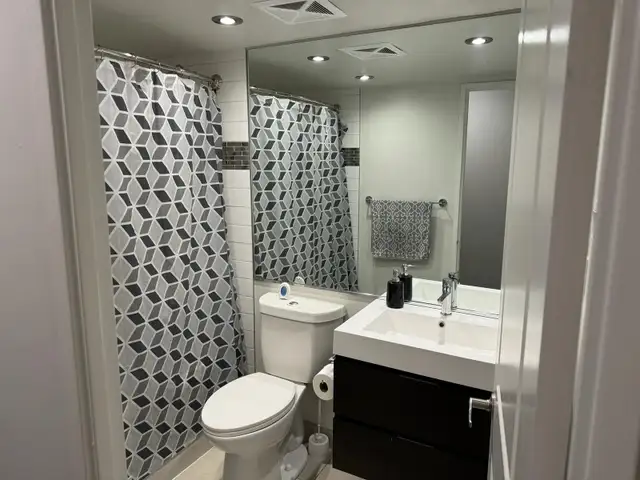 Private Bedroom at the Harbourfront - Photo 8