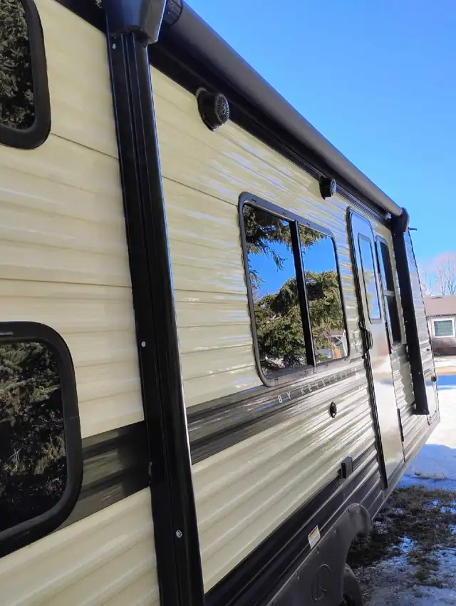 2022 Keystone Hideout Camper