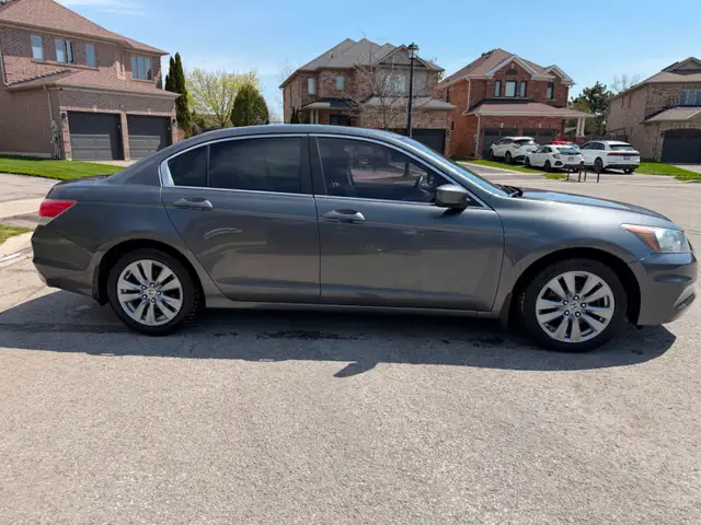 2012 Honda Accord EX-L - Photo 5