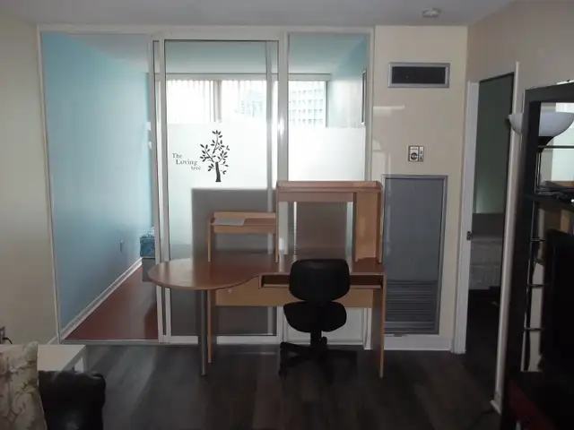 Bay & Bloor 1 bed   1den apartment for rent next to U of T - Photo 8