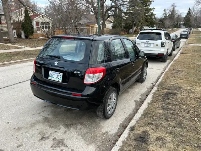 2011 Suzuki SX4 - Photo 5