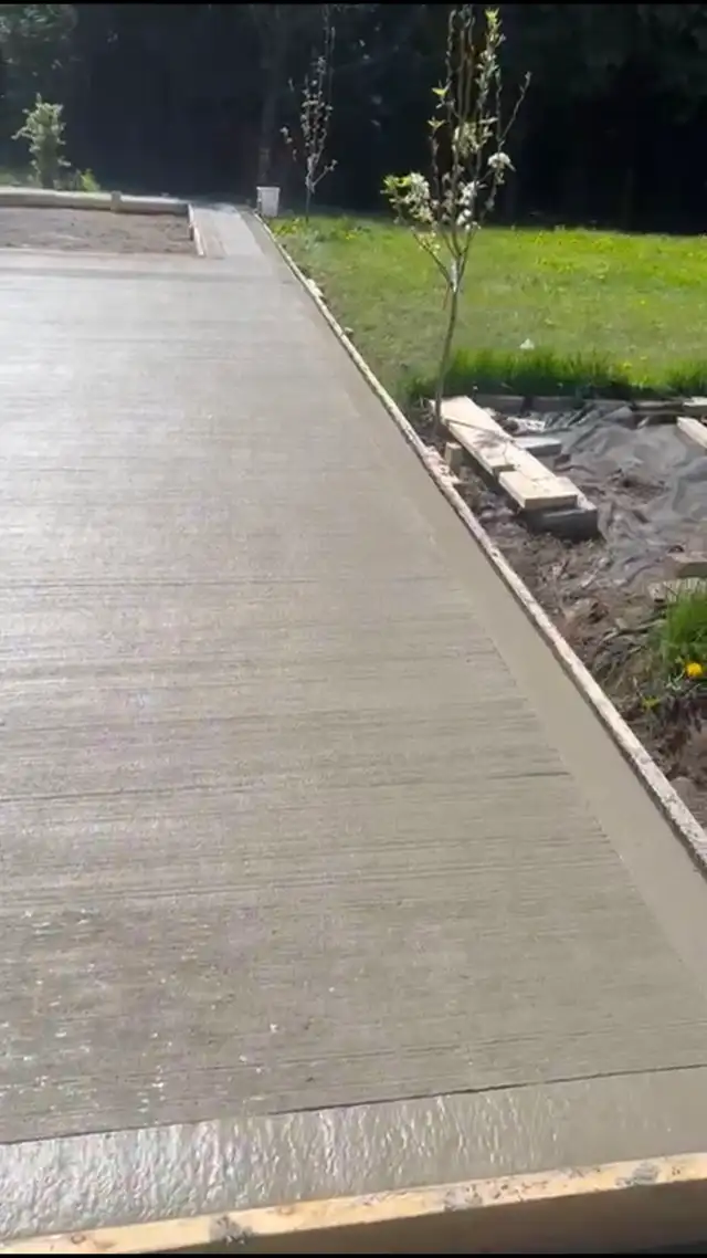 concrete/Interlocking