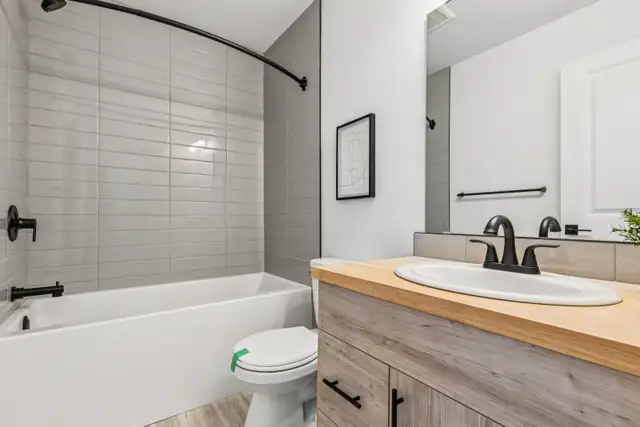 Luxury New Townhome for rent - Photo 10