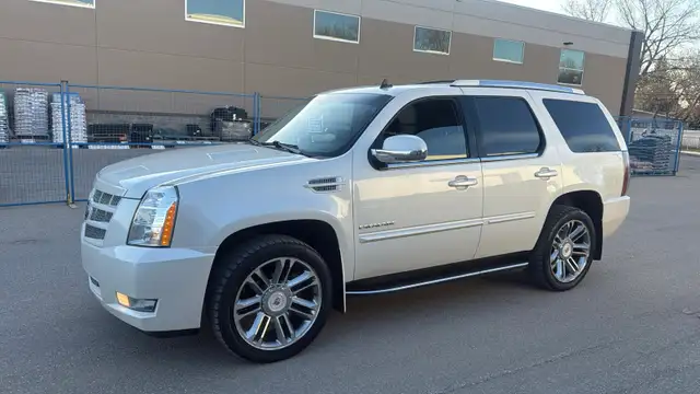 2014 Cadillac Escalade Premium - Photo 3