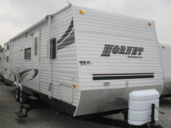 2006 Keystone 31BHS Double Bunks