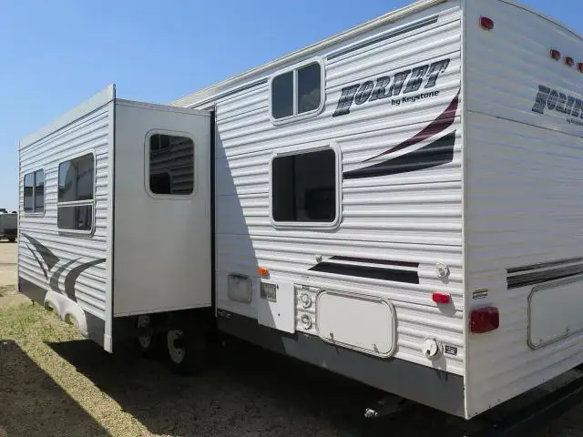 2006 Keystone 31BHS Double Bunks - Photo 3