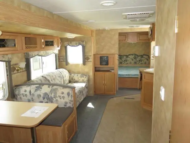 2006 Keystone 31BHS Double Bunks - Photo 5