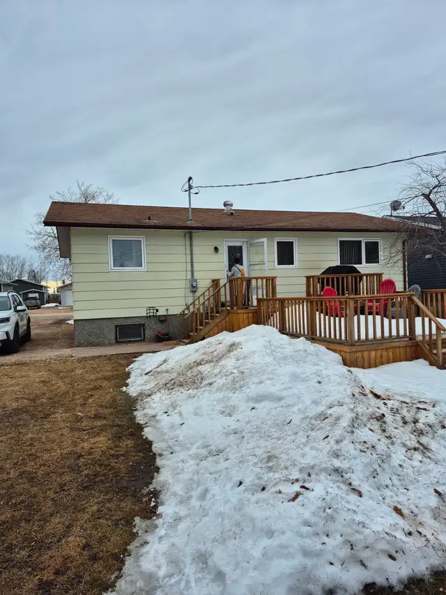 5 bed rooms House for sale In Snow Lake, MB
