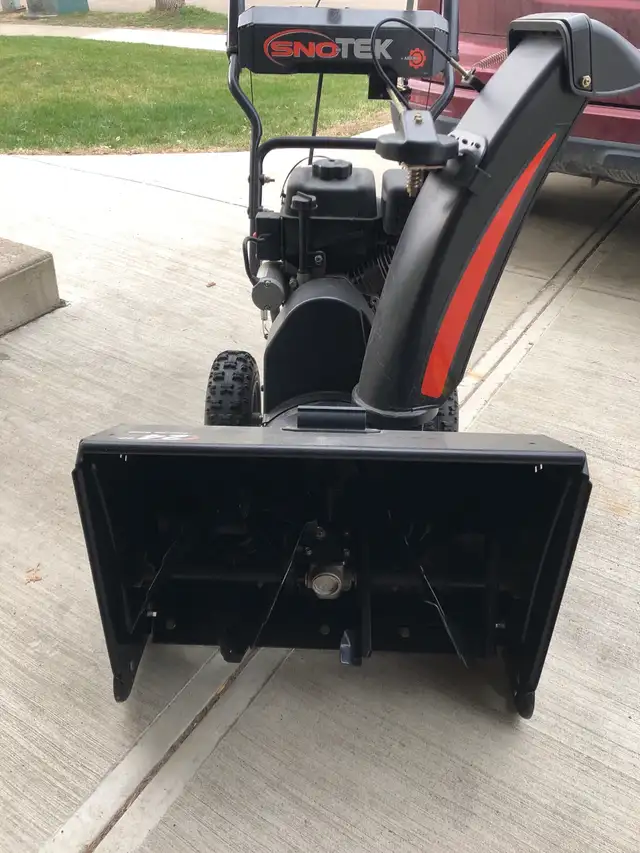 SnowBlower - Photo 3