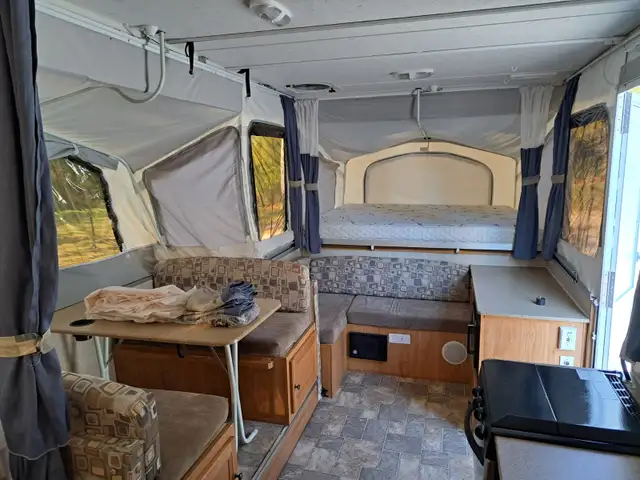 2010 Palomino Mustang Highwall Tent Trailer - Photo 8