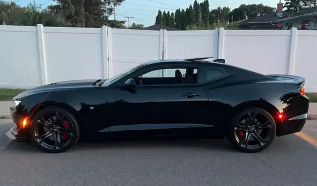 2023 Chevrolet Camaro 2SS 1LE - Photo 2