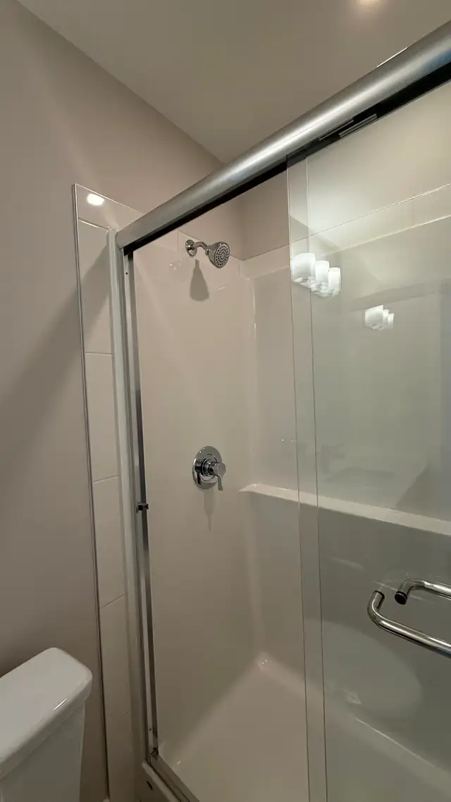NEW 2 BEDROOM APARTMENT TOP FLOOR FOR RENT! PETS WELCOME!! - Photo 9