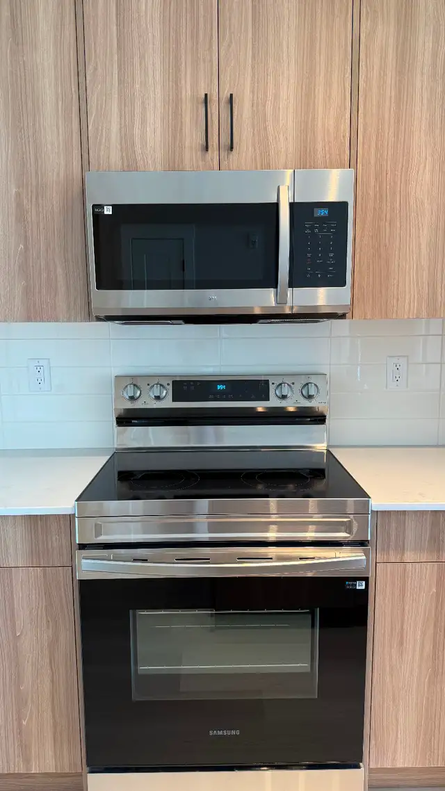 NEW 2 BEDROOM APARTMENT TOP FLOOR FOR RENT! PETS WELCOME!! - Photo 11