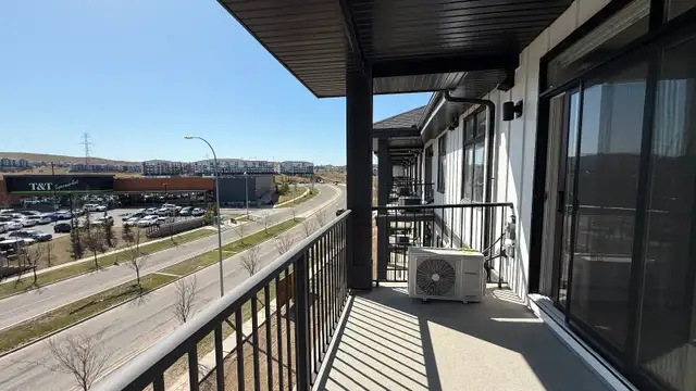 NEW 2 BEDROOM APARTMENT TOP FLOOR FOR RENT! PETS WELCOME!! - Photo 25
