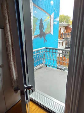 3 Beds 1 Bath Apartment - Photo 9