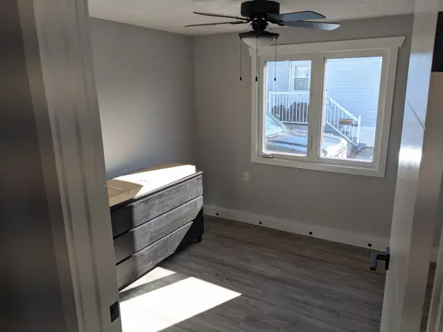 Manufactured Home FOR SALE in Coaldale - Complete Renovation - Photo 9