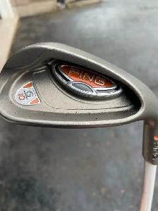 Lady’s Ping golf clubs   golf bag