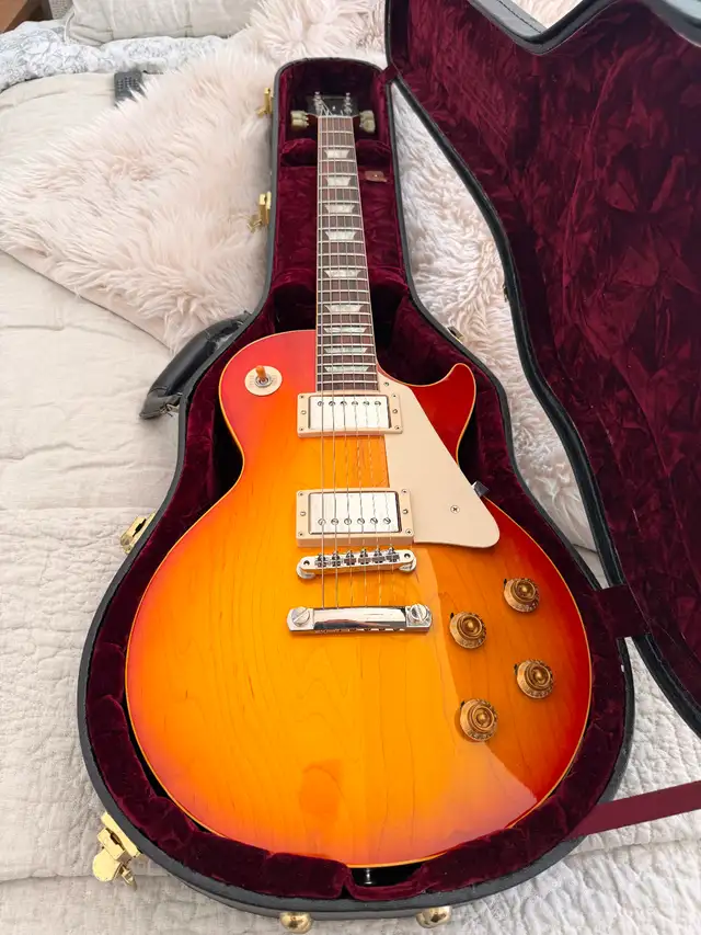 GORGEOUS Historic R8 Gibson Les Paul PERFECT PLAIN TOP