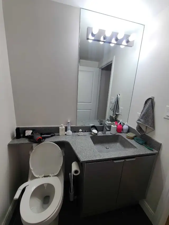 room for rent absolute avenue - Photo 10