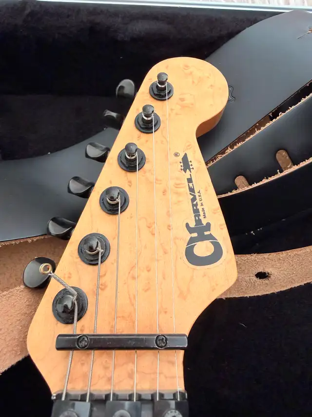 Late 80’s Charvel custom shop W/ GORGEOUS bird’s eye maple - Photo 7