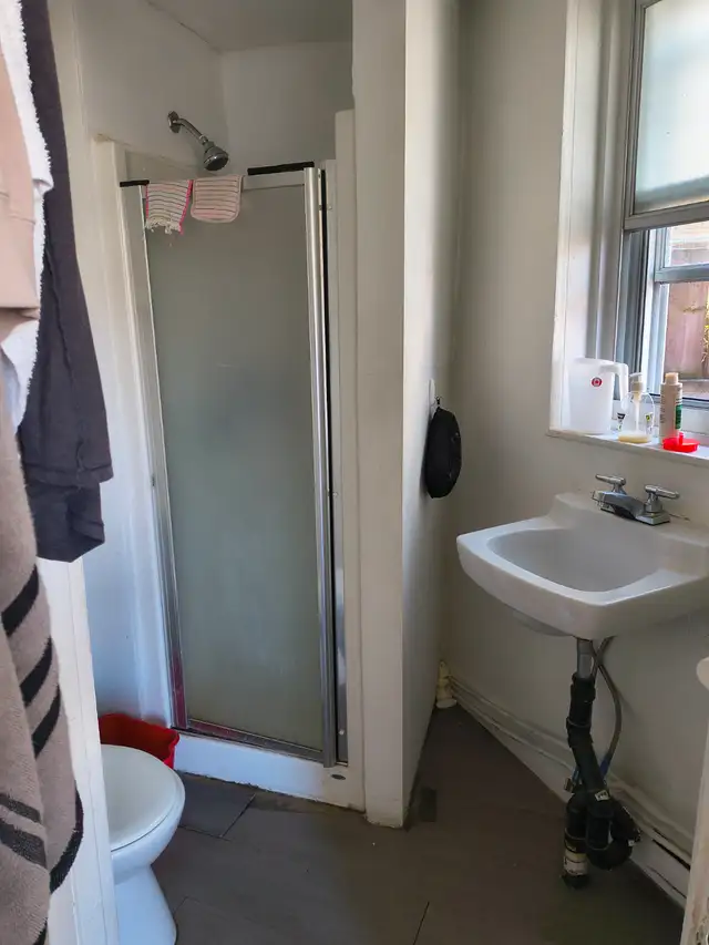 Beau 4 1/2 à louer près des métros Joliette et Préfontaine - Photo 6