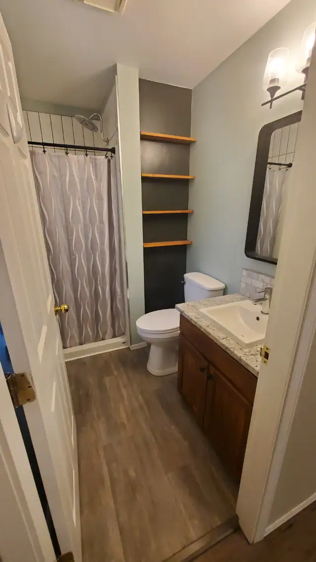 3 BEDS/2 BATHS HOUSE WITH GARAGE NEAR WALMART 250-649-5694 - Photo 9