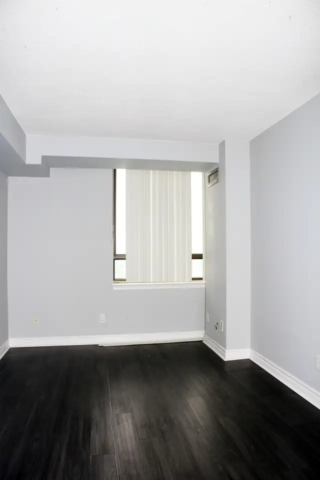 2 Bedroom   Den condo near Warden & Steeles for rent - Photo 7