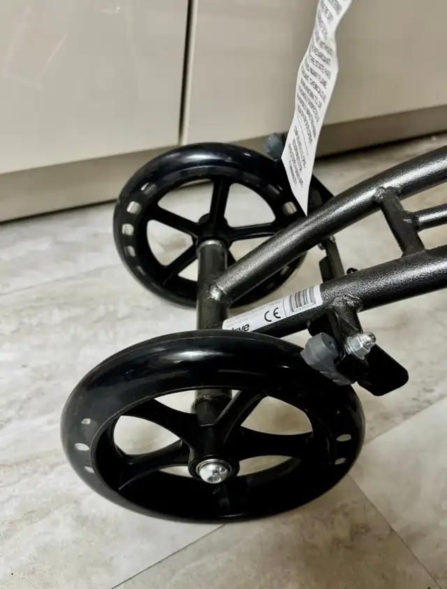 Medical Knee Walker (BRAND NEW) - Photo 8