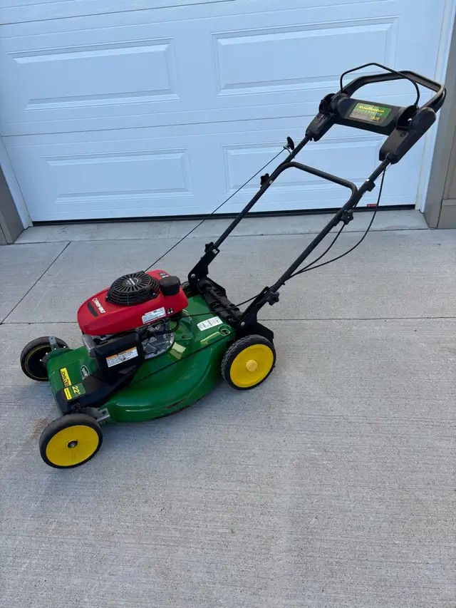 22" John Deere JS26 lawnmower - Photo 8