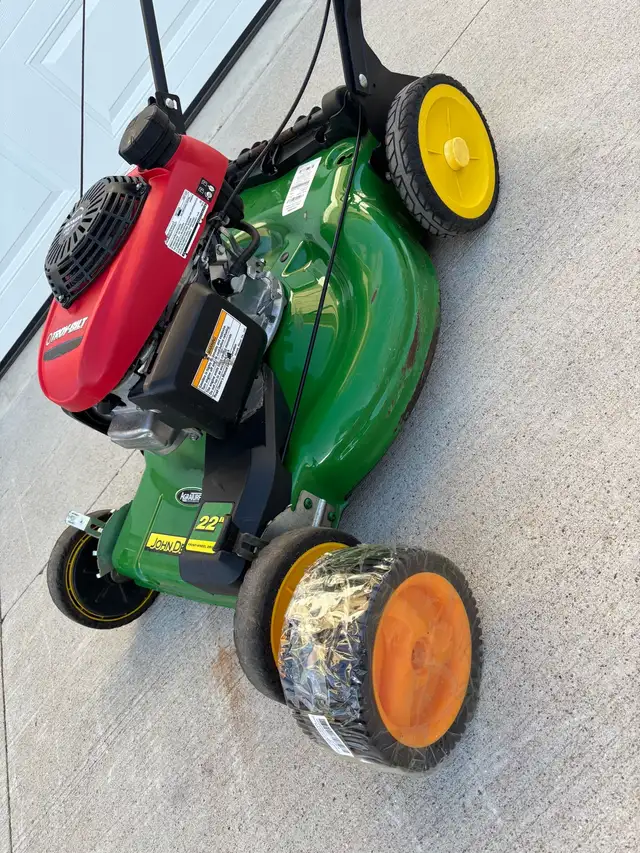 22" John Deere JS26 lawnmower - Photo 9