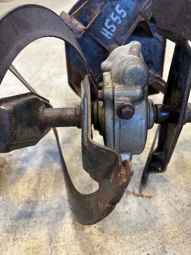 HS55 auger gear case - Photo 2