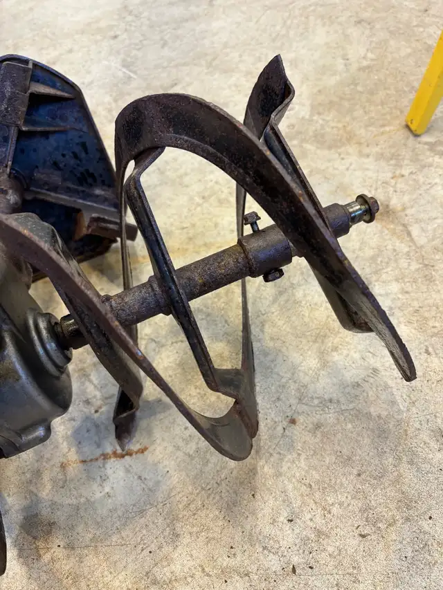 HS55 auger gear case - Photo 4