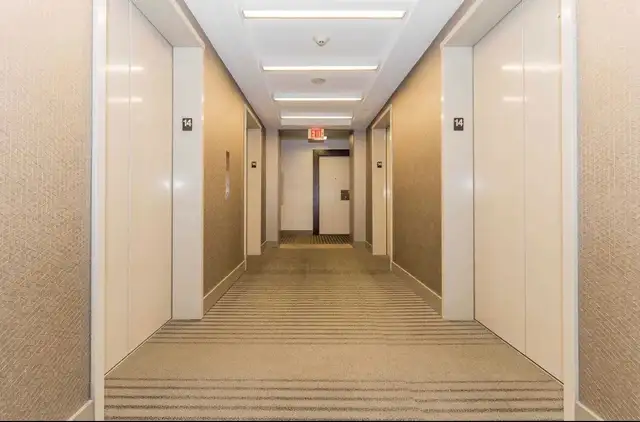 Square Q1 Condo 1 bdrm   den for rent, starting Jun 01 / earlier - Photo 4