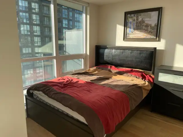 Square Q1 Condo 1 bdrm   den for rent, starting Jun 01 / earlier - Photo 6