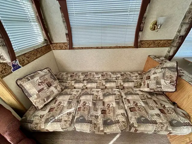 28.5’ Jayco Jayflight 5th Wheel - Photo 11