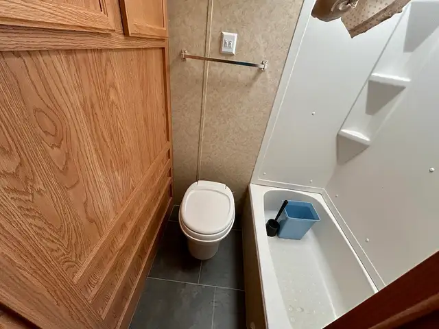 28.5’ Jayco Jayflight 5th Wheel - Photo 13
