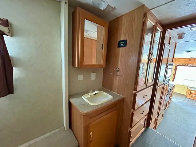 28.5’ Jayco Jayflight 5th Wheel - Photo 16