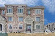 Richmond Hill Townhome for Sublease - 3 1 BR / 3 Bath (Mid June)