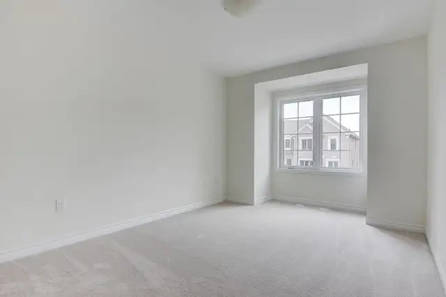 Richmond Hill Townhome for Sublease - 3 1 BR / 3 Bath (Mid June) - Photo 5